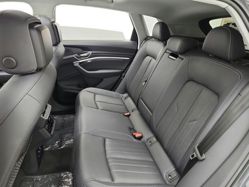 Used 2024 Audi Q8 e-tron Premium Plus w/ Premium Plus Package AWD/4WD image 16