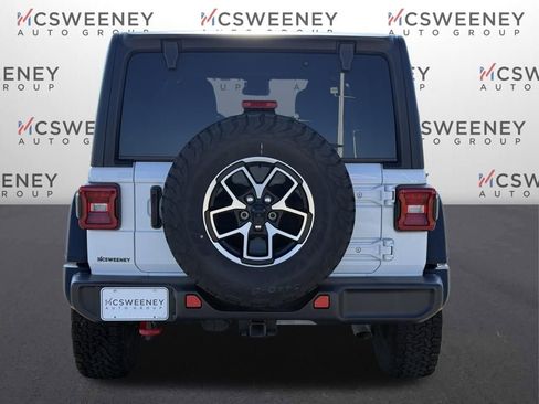 Used 2024 Jeep Wrangler Rubicon image 5