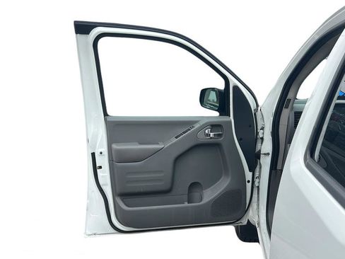 Used 2018 Nissan Frontier SV w/ Value Truck Package image 31