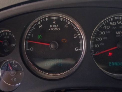 Used 2007 Chevrolet Suburban LTZ w/ LTZ Preferred Equipment Group image 12