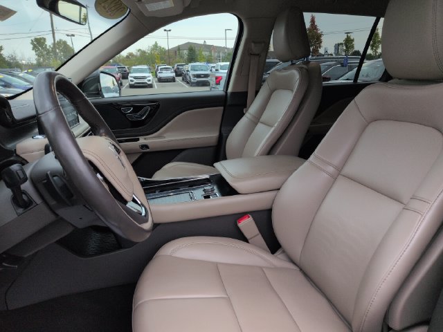 Used 2021 Lincoln Aviator AWD w/ Elements Package image 35