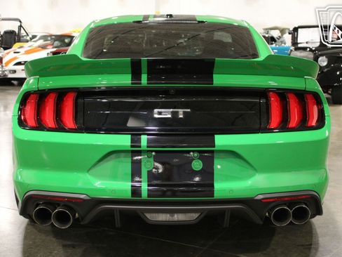 Used 2019 Ford Mustang GT RWD image 21