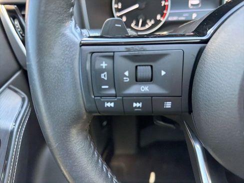 Used 2023 Nissan Rogue SL w/ SL Premium Package image 23