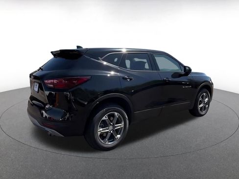 Used 2025 Chevrolet Blazer LT FWD image 14