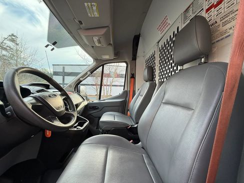 Used 2019 Ford Transit 150 Medium Roof image 12