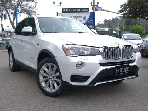 Used 2017 BMW X3 sDrive28i image 3