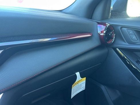 Used 2025 Chevrolet Equinox RS w/ Safety and Technology Package image 12