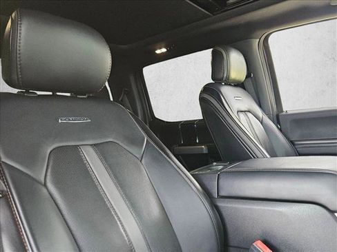 Used 2020 Ford F250 Platinum w/ FX4 Off-Road Package AWD/4WD image 19