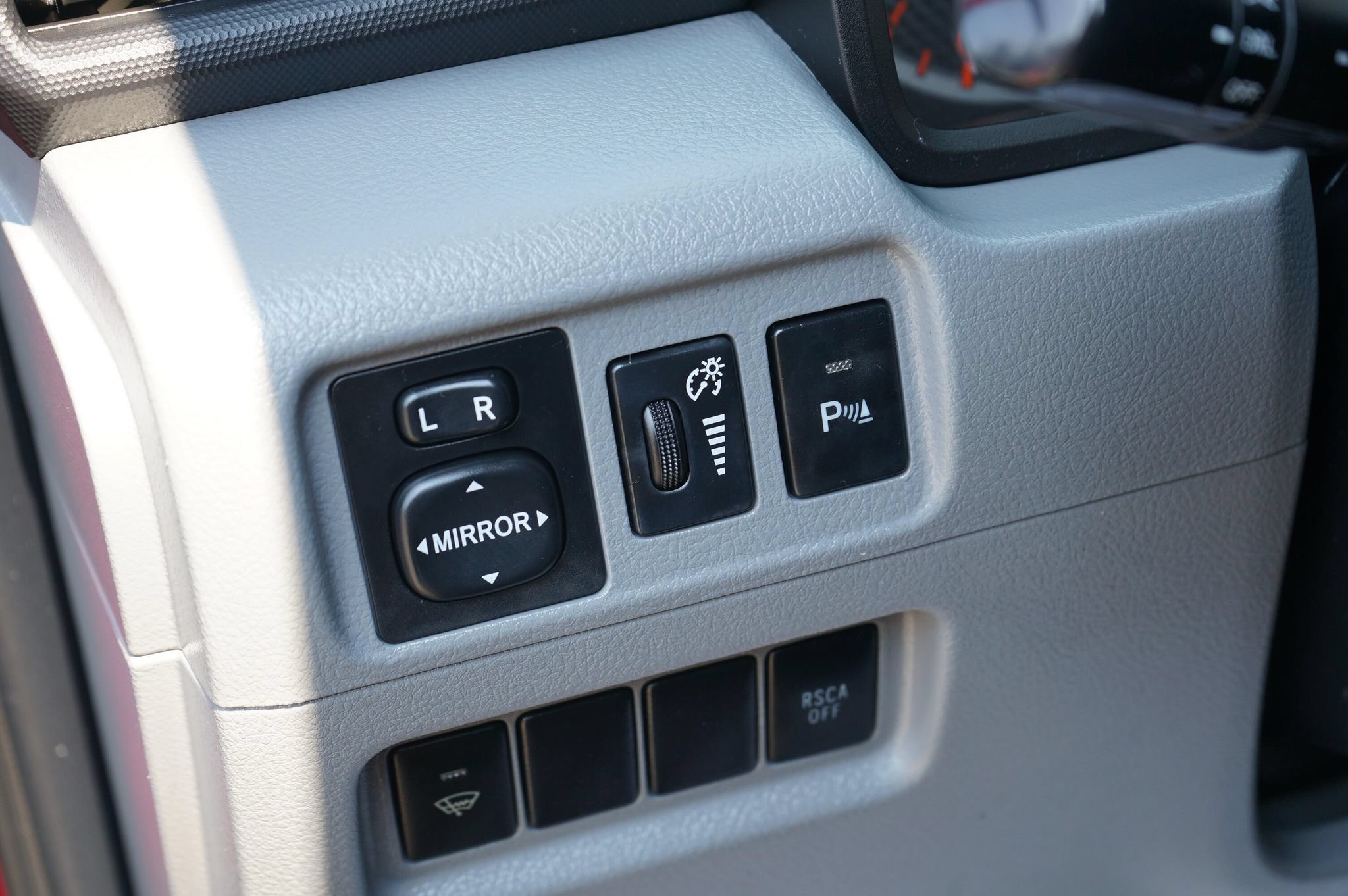 Used 2012 Toyota 4Runner SR5 AWD/4WD image 14