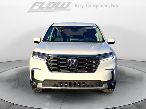 New 2025 Honda Pilot EX-L image 2
