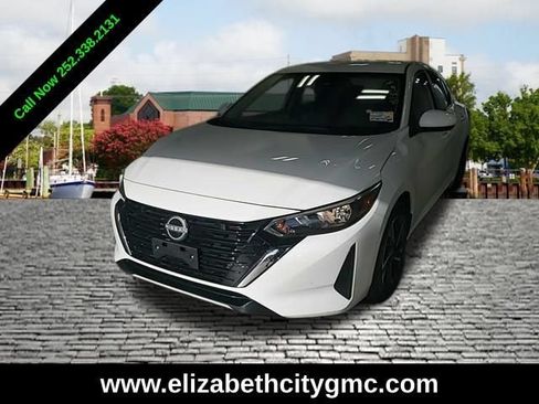 Used 2025 Nissan Sentra SV FWD image 1