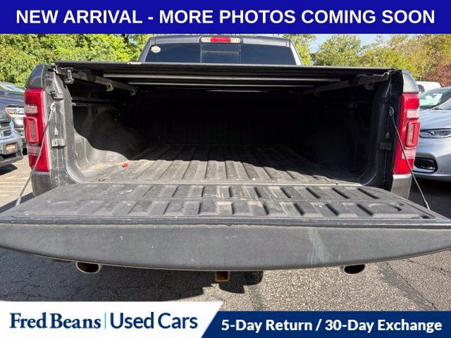 Used 2024 RAM 1500 Laramie AWD/4WD image 7