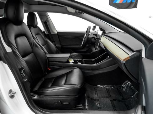 Used 2019 Tesla Model 3 Long Range RWD image 28