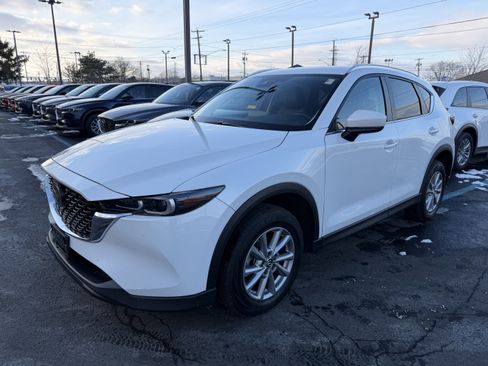 Used 2023 MAZDA CX-5 AWD 2.5 S w/ Select Package image 4
