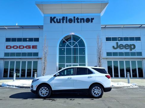Used 2023 Chevrolet Equinox LT w/ Driver Convenience Package AWD/4WD image 1