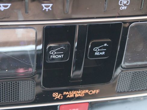 Used 2024 Hyundai Santa Fe Limited image 29