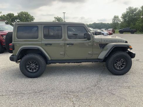 Used 2025 Jeep Wrangler Unlimited Rubicon 392 AWD/4WD image 15