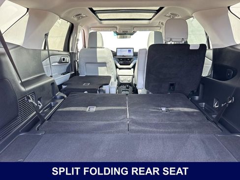 Used 2025 Ford Explorer Platinum w/ Ultimate Package RWD image 19