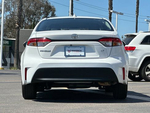 Used 2025 Toyota Corolla LE FWD image 4