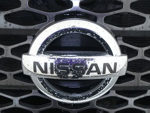 Used 2016 Nissan Titan PRO-4X image 13