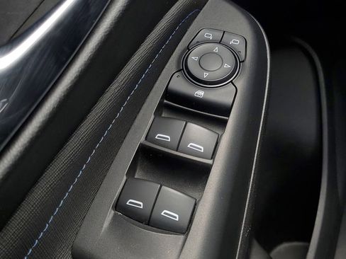 Used 2025 Buick Envista Sport Touring FWD image 18