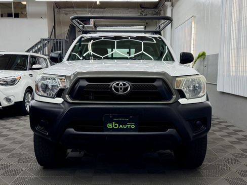 Used 2012 Toyota Tacoma Pickup 2D 6 ft image 2