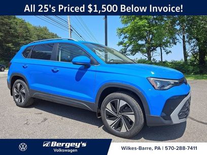 New 2025 Volkswagen Taos SE