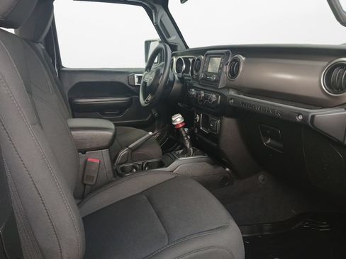 Used 2019 Jeep Wrangler Sport AWD/4WD image 24
