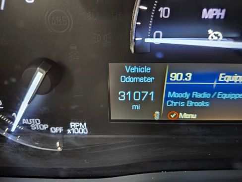 Used 2018 Cadillac XT5 Luxury w/ Driver Awareness Package image 32