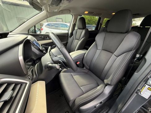 Used 2021 Subaru Ascent Premium w/ Convenience Package AWD/4WD image 12