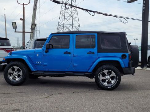 Used 2016 Jeep Wrangler Unlimited Sahara AWD/4WD image 9