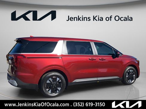 New 2026 Kia Carnival LXS image 3