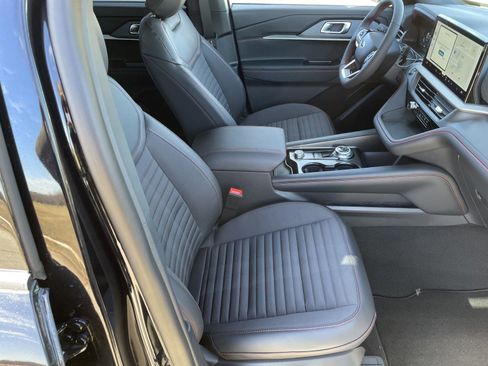 New 2026 Ford Explorer ST-Line w/ ST-Line Street Pack AWD/4WD image 31
