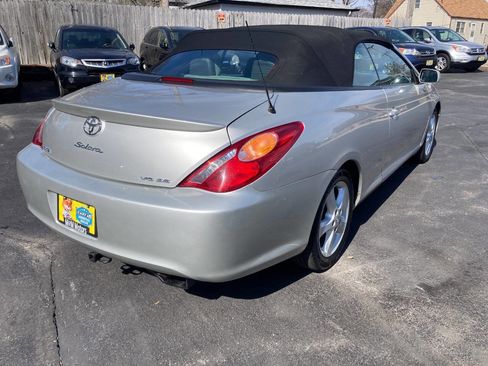 Used 2004 Toyota Solara SE image 4