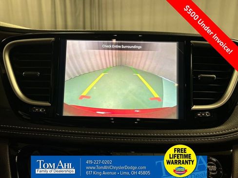 New 2026 Chrysler Pacifica Select image 16