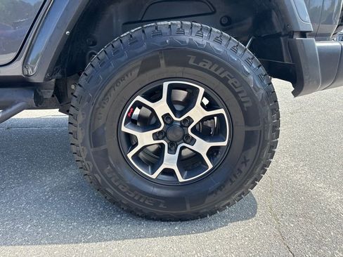 Used 2022 Jeep Wrangler Unlimited Sahara w/ Cold Weather Group image 31