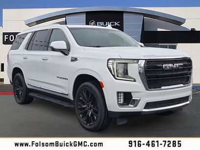 Used 2024 GMC Yukon SLT w/ SLT Luxury Package