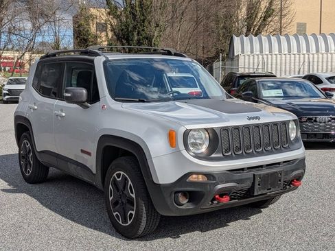 Used 2015 Jeep Renegade Trailhawk w/ Premium Leather Group image 3