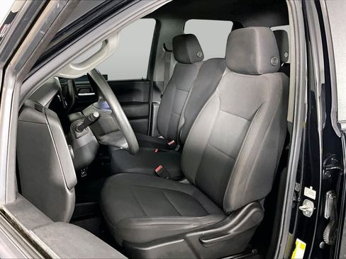 Certified 2022 Chevrolet Silverado 2500 Custom w/ Custom Value Package RWD image 8