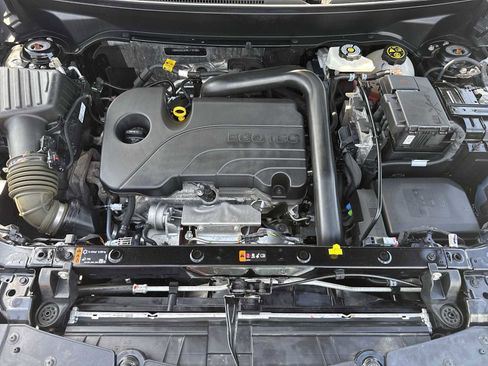 Used 2024 Chevrolet Equinox LT w/ LPO, Floor Liner Package FWD image 29