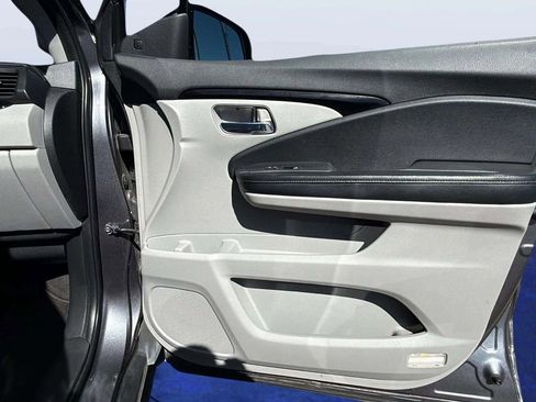 Used 2016 Honda Pilot Elite image 21