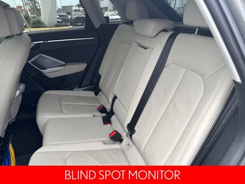 Used 2024 Audi Q3 2.0T Premium AWD/4WD image 9