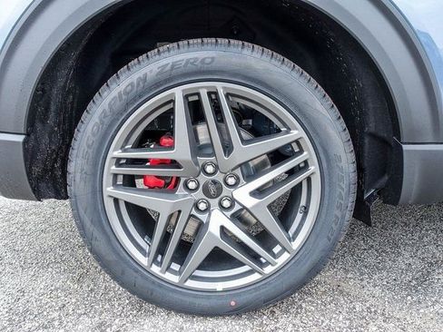 New 2026 Ford Explorer ST-Line w/ ST-Line Street Pack image 5