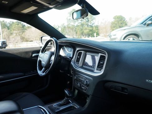 Used 2022 Dodge Charger SXT image 33