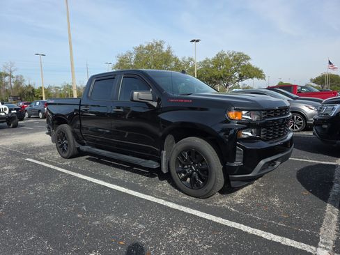 Used 2022 Chevrolet Silverado 1500 Custom w/ Safety Confidence Package image 7