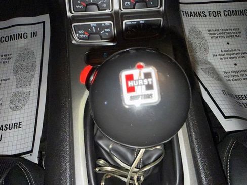 Used 2010 Chevrolet Camaro SS w/ RS Package RWD image 21