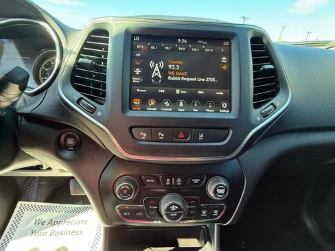 Used 2023 Jeep Cherokee Altitude Lux w/ Lux Elite Package AWD/4WD image 27