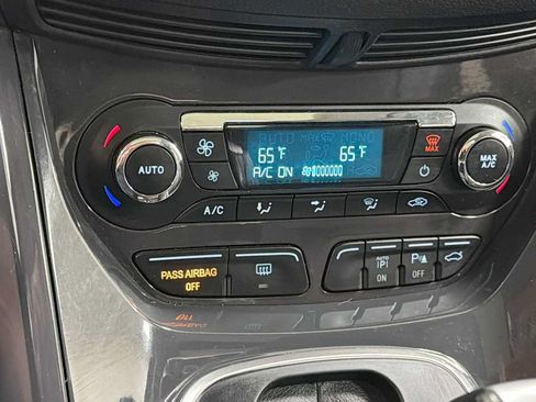 Used 2013 Ford Escape Titanium w/ Parking Technology Pkg AWD/4WD image 20