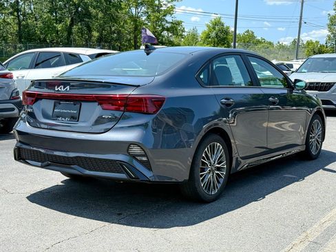 Certified 2024 Kia Forte GT-Line FWD image 8
