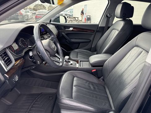 Used 2020 Audi Q5 2.0T Premium w/ Convenience Package image 22